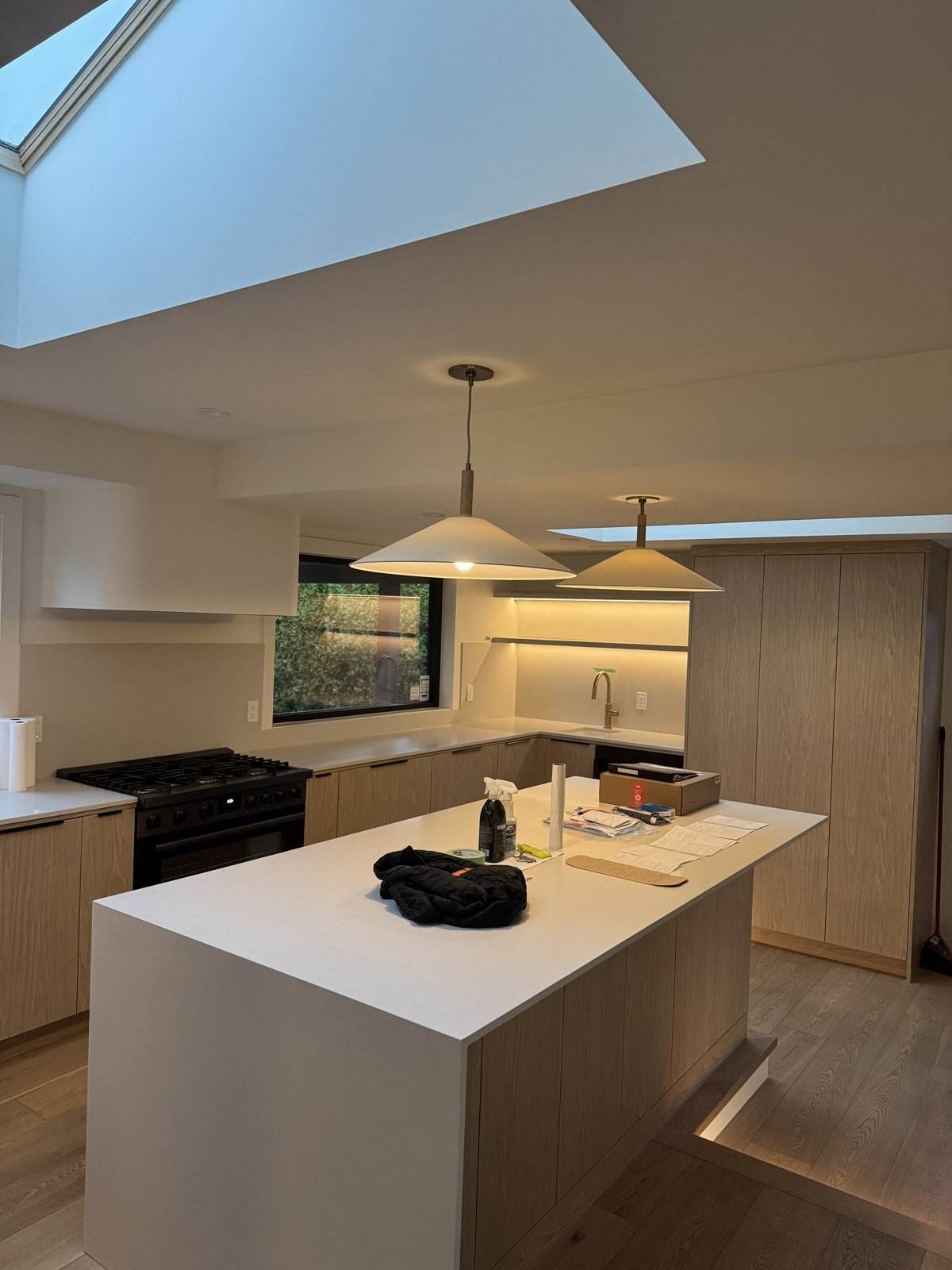Renovated kitchen with custom millwork by Mulder Contracting, North Vancouver BC
